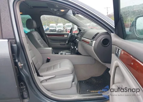 2006 Volkswagen Touareg V6 from USA, damaged, VIN WVGZG77L46D038517